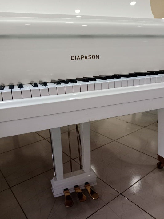 DIAPASON GRAND PIANO 183-G WHITE (RECONDITIONED)
