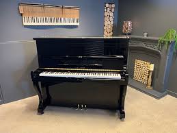 Victor Upright Piano V-103B NC14230042 Black reconditioned