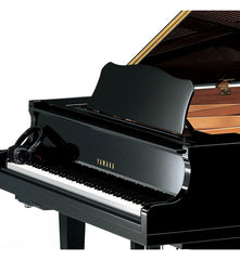 Yamaha Baby Grand Piano G2E  (Renewed)